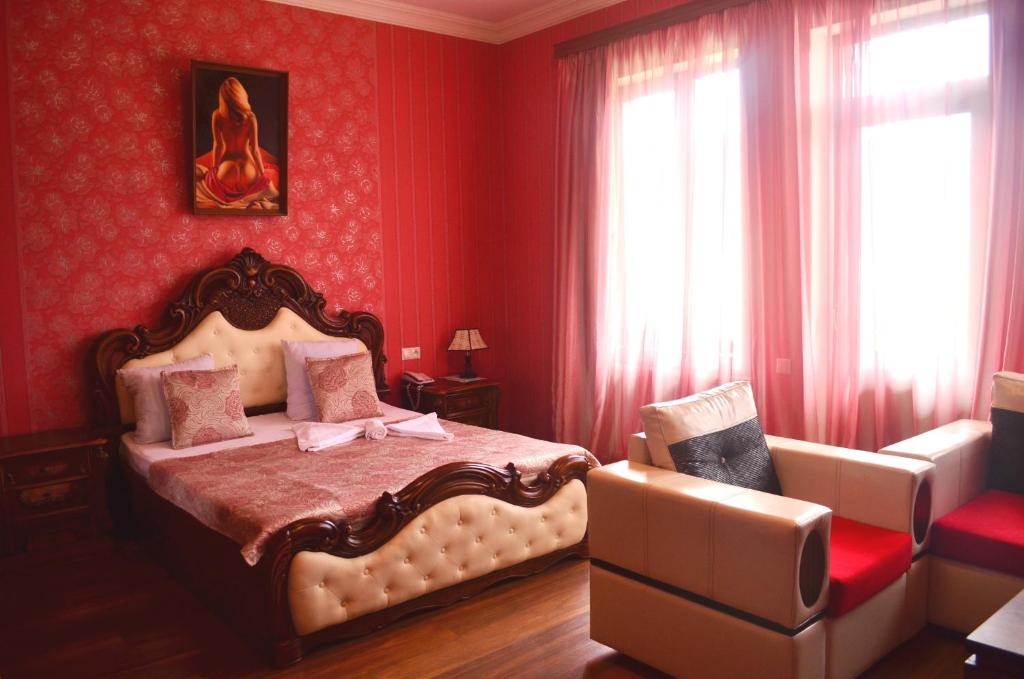 Hotel Rich room 5